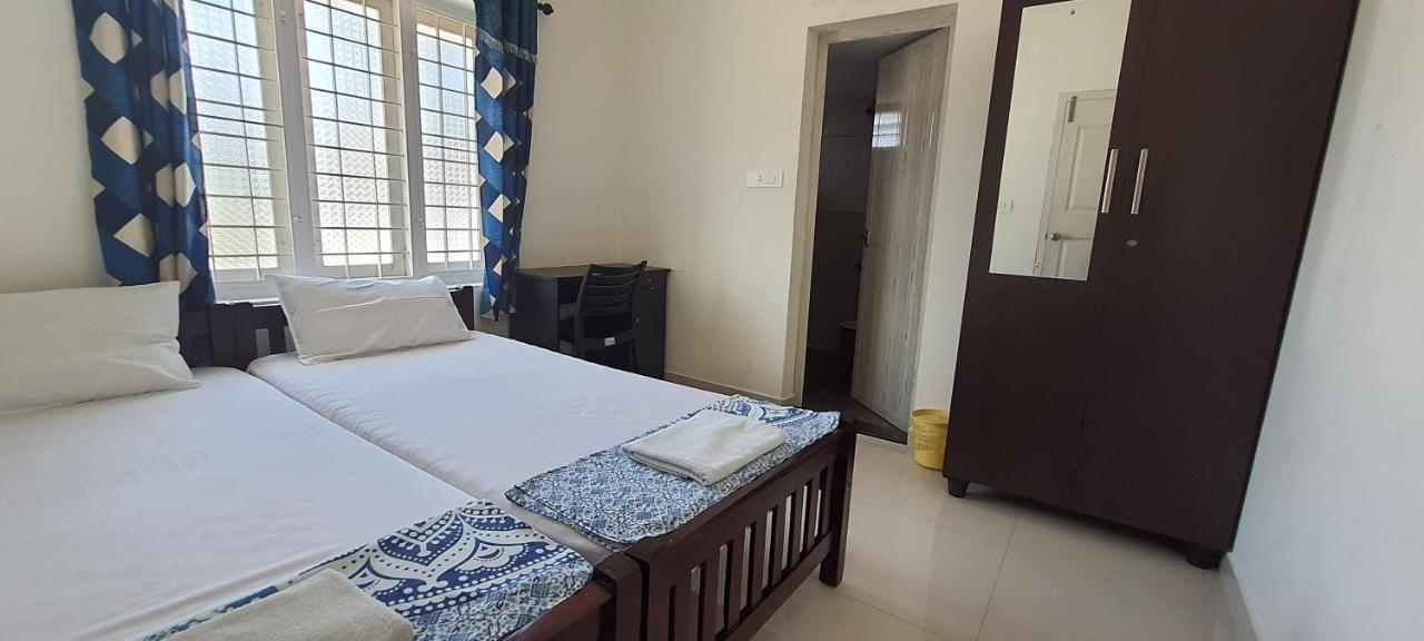 The Pod Cochin Homestay Kochi Exterior photo